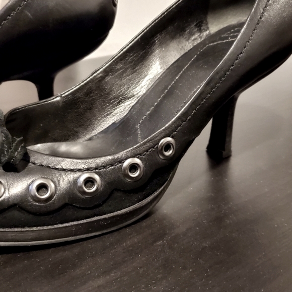 NINE WEST Black Low 1.5" Heel US 7.5 M - Picture 3 of 5